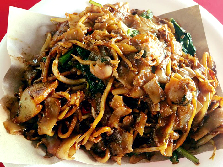 top 5 places to eat Char Kway Teow in Singapore food center